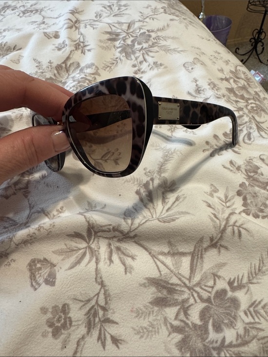 Dolce & Gabbana Accessories - Dolce & Gabbana Oversized Leopard-Print Sunglasses - Brown